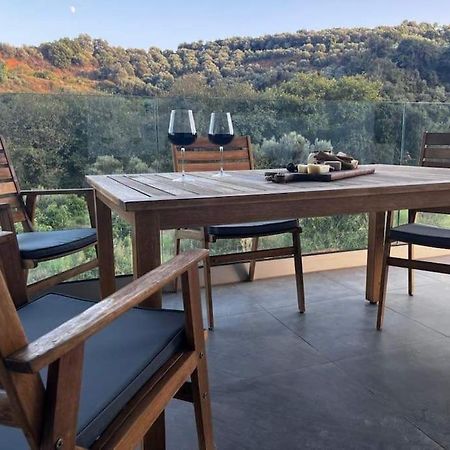 Ek Ornelakis, Luxury Country House With Jacuzzi La Canée Extérieur photo